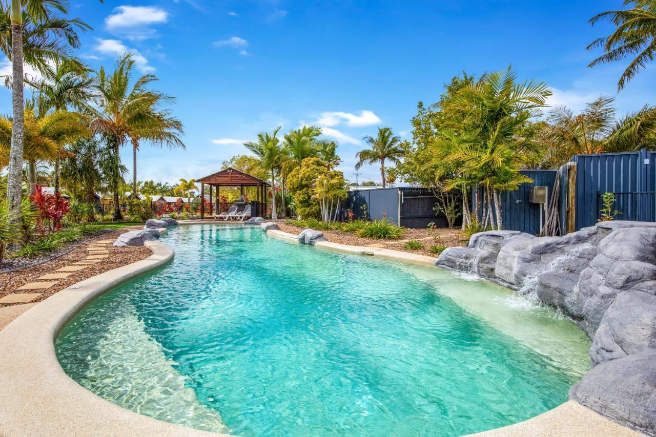 Tin Can Bay Marina Villas Esterno foto